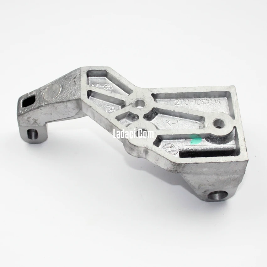 Lada Vega 1600cc 8V Klimalı Alternatör Bağlantı Takozu, Demiri