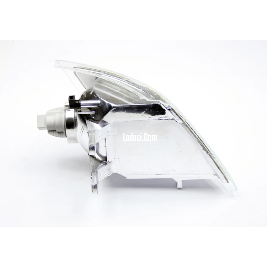 Lada Vega Ön, Sol Sinyal, Merceksiz Far İçin, Yerli