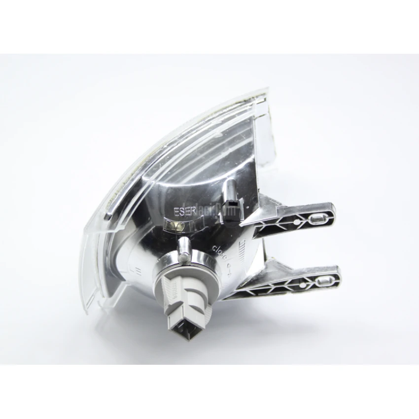 Lada Vega Ön, Sol Sinyal, Merceksiz Far İçin, Yerli