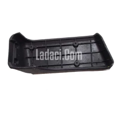 Lada Niva Arka Tampon Sağ Kulağı, Plastiği