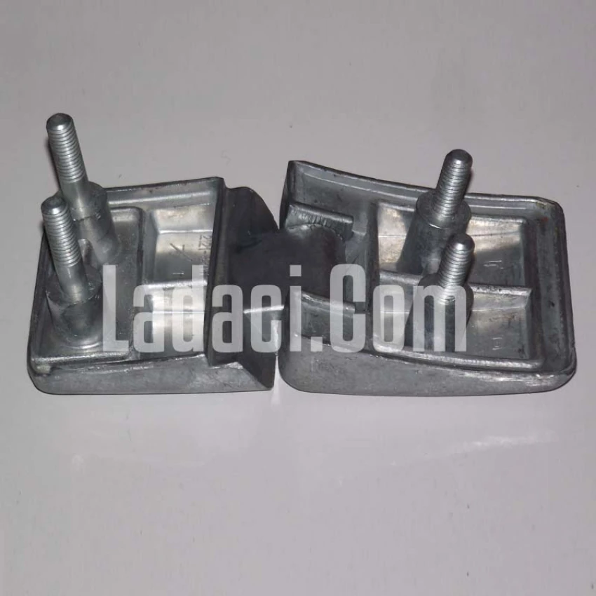 Lada Niva Bağaj Kaput Menteşesi, Sağ