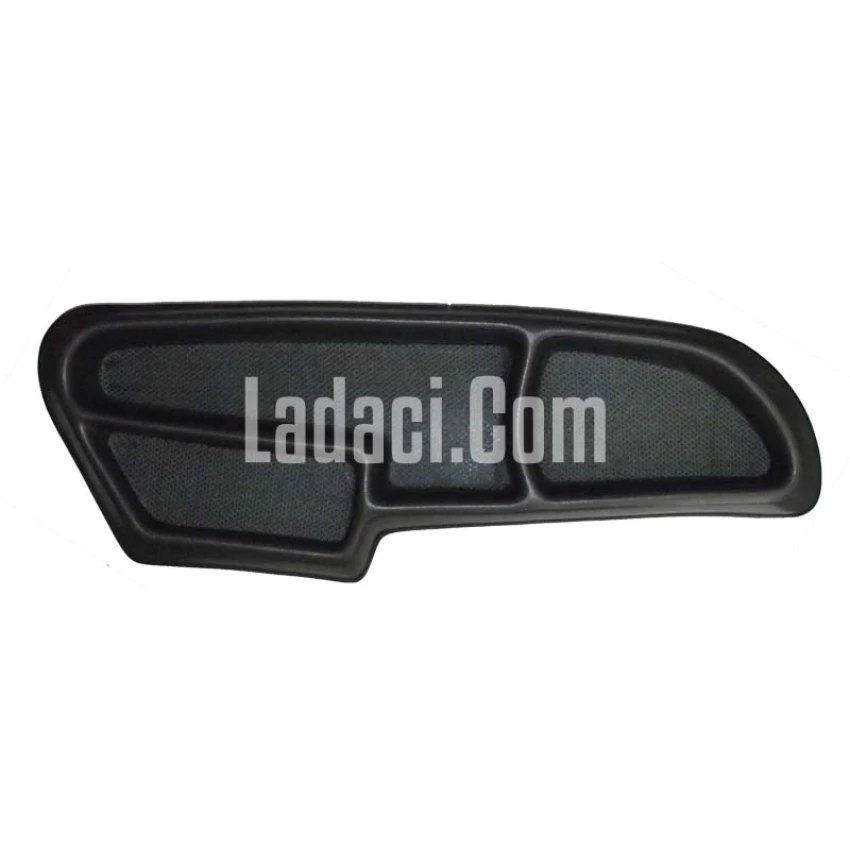 Lada Vega Torpido, Göğüs Üstü Bardaklık