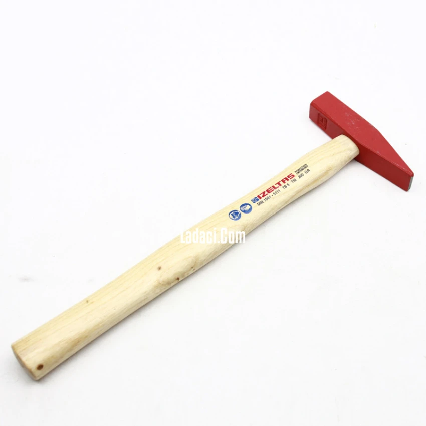İzeltaş Çekiç 200 Gr. Ağaç Saplı