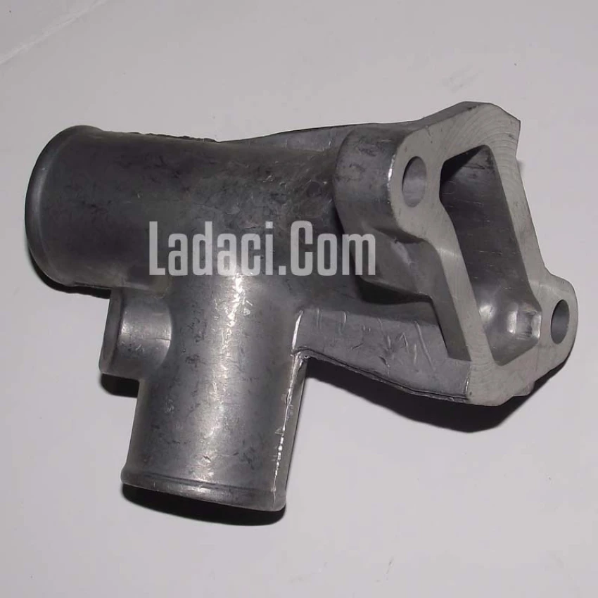 Lada Niva 1600 Su Dağıtım Dirseği, Gövdesi