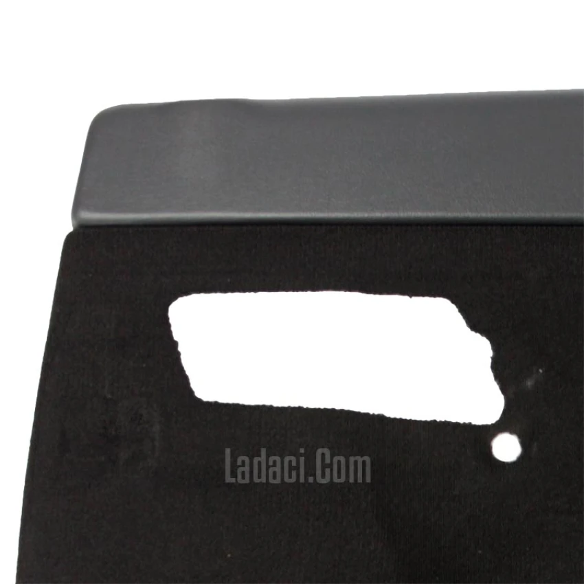 Lada Vega Kapı Döşemesi, Takım