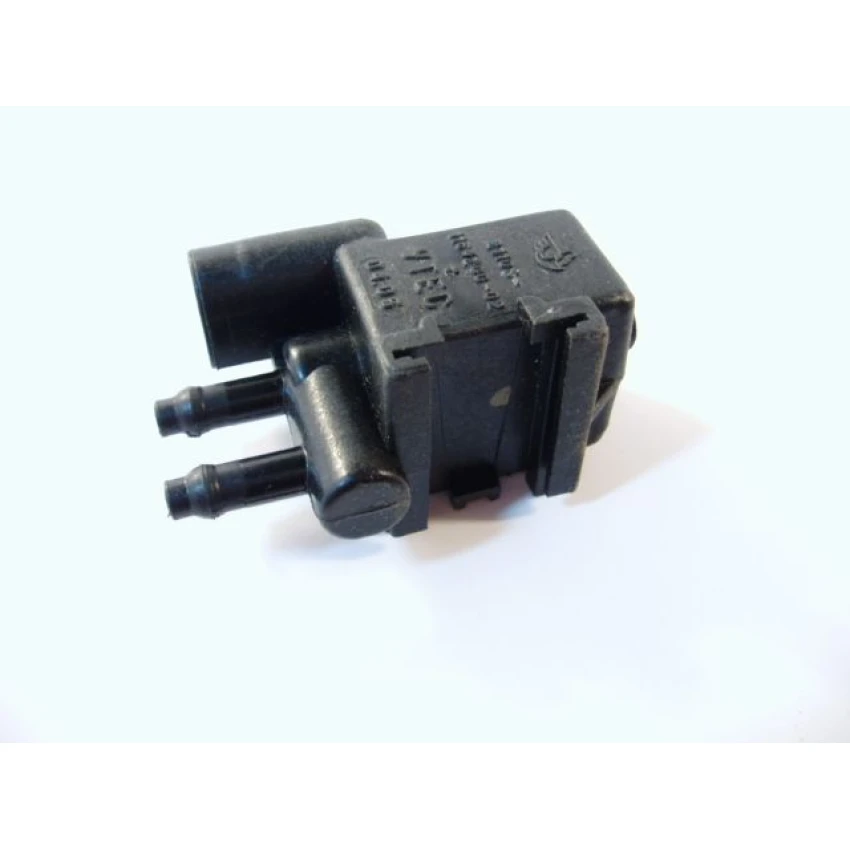 Lada Vega 8V + Enj. Samara Benzin Yoğunlaşma Deposu, Kanister Selenoidi