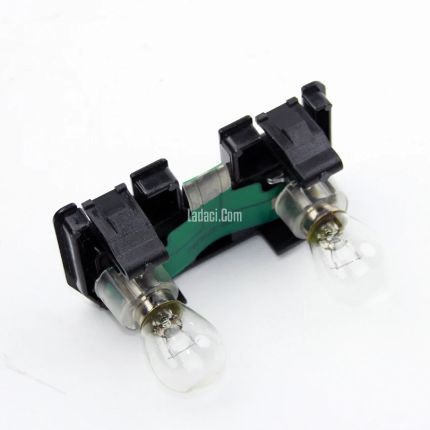 Lada Vega SW 2111 Geri Vites Lambası Entegresi, Sağ veya Sol