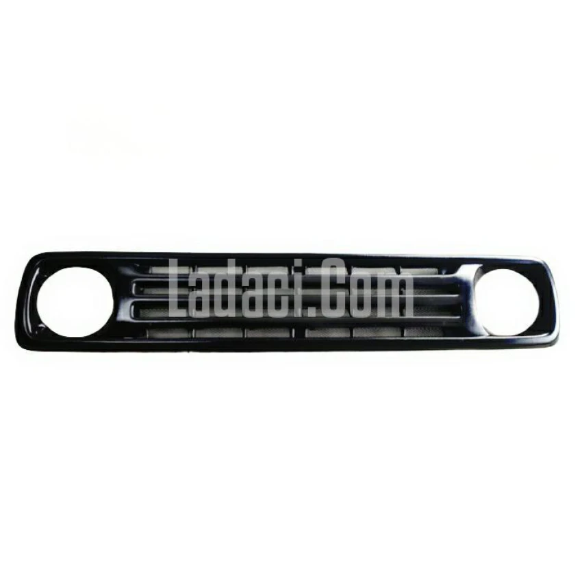 Lada Niva Ön Panjur, Armasız, Urban Modeli